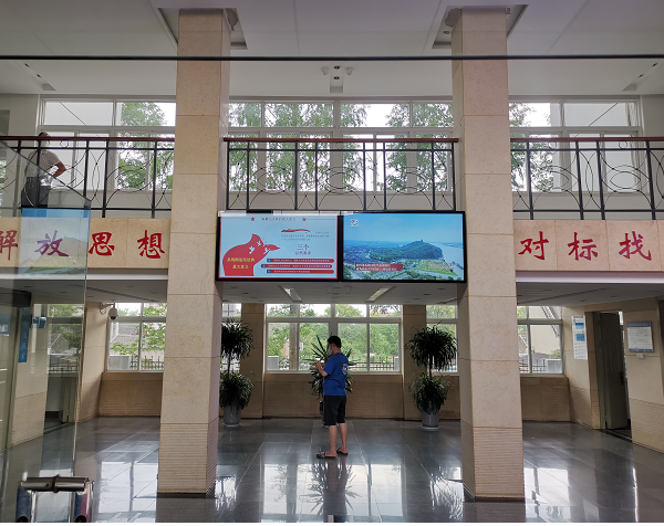 馬鞍山和縣檢察院信息發(fā)布廣告機安裝調試完成